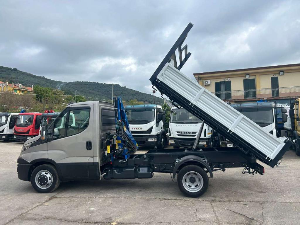 Iveco DAILY 35-130 Foto 24