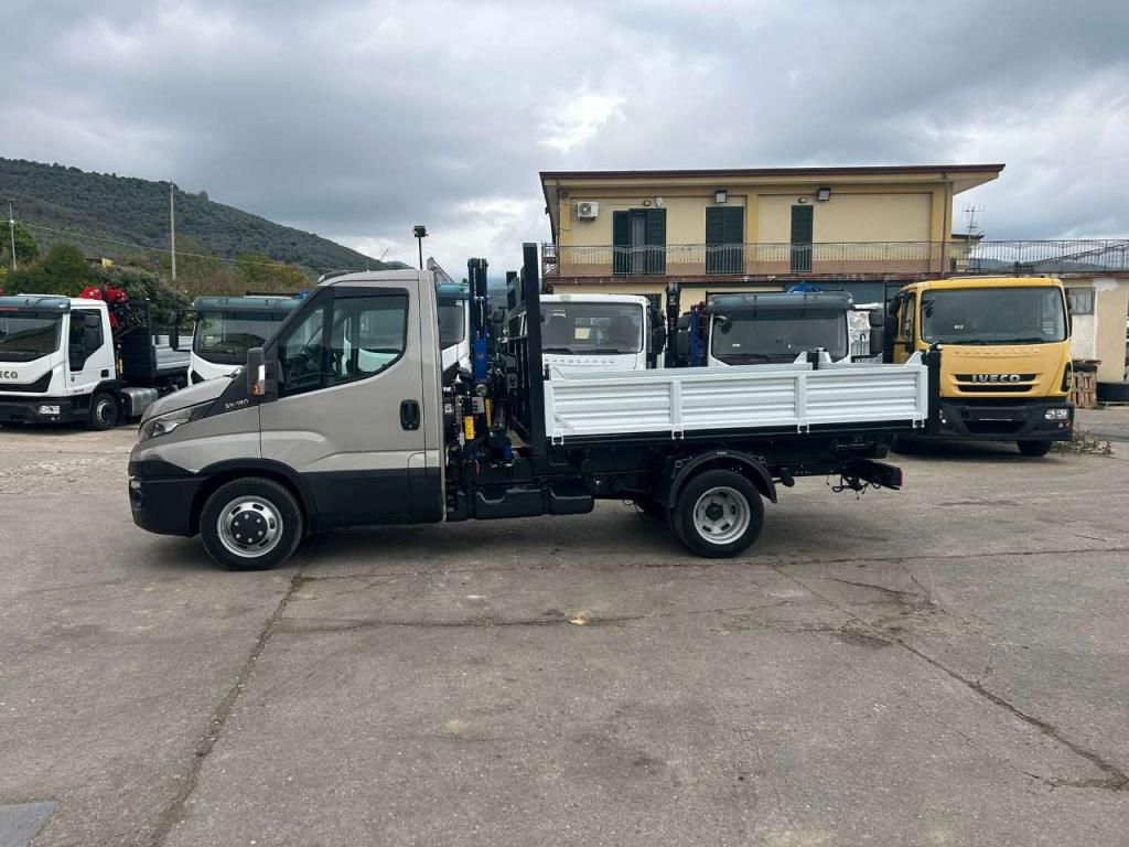 Iveco DAILY 35-130 Foto 3