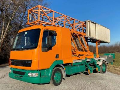 Daf LF vendida por Massucco T. Srl