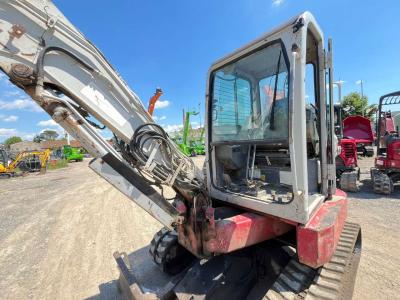 Takeuchi TB 138 FR vendida por TECNOMACCHINE Srl