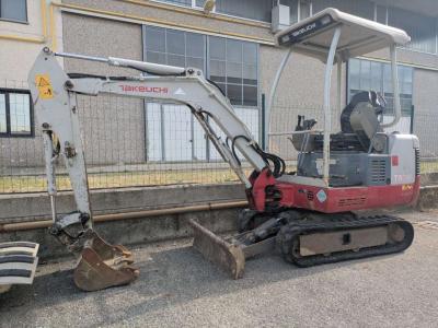 Takeuchi TB016 Foto 1