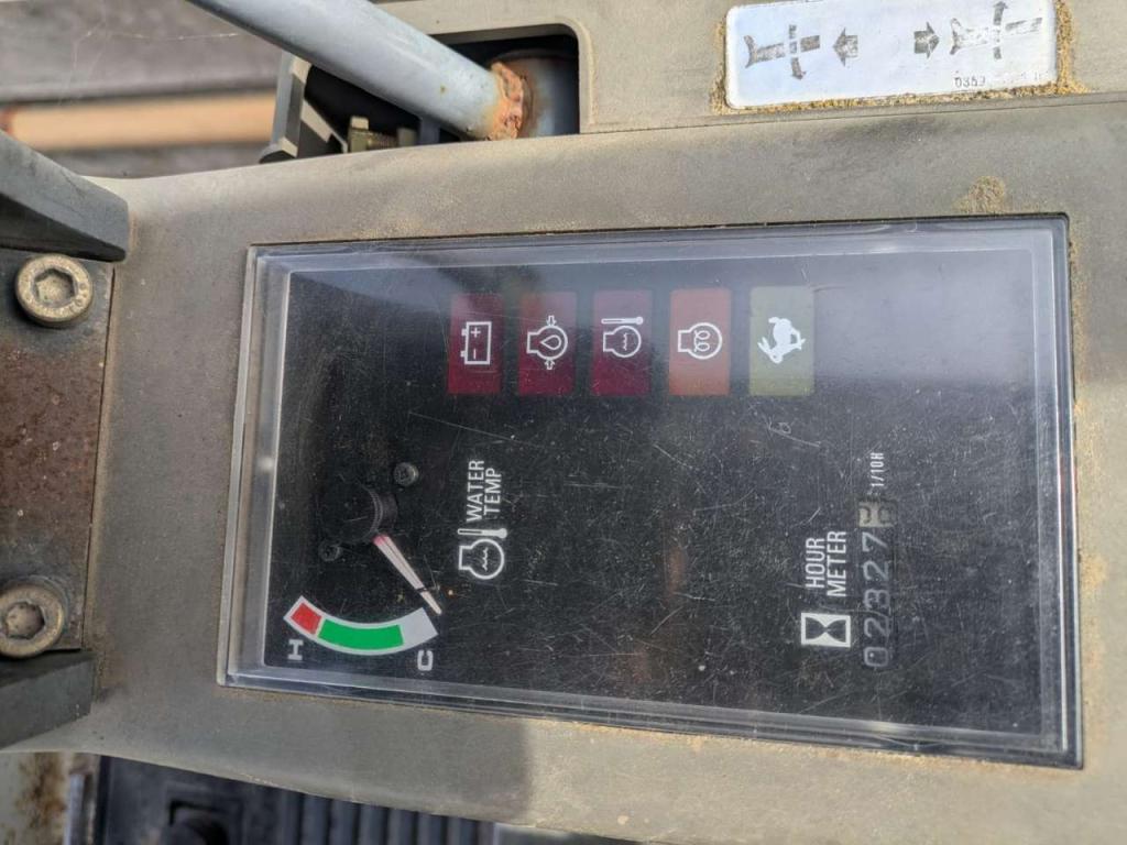 Takeuchi TB016 Foto 4