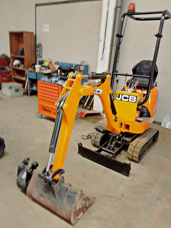 JCB 8008CT Foto 1