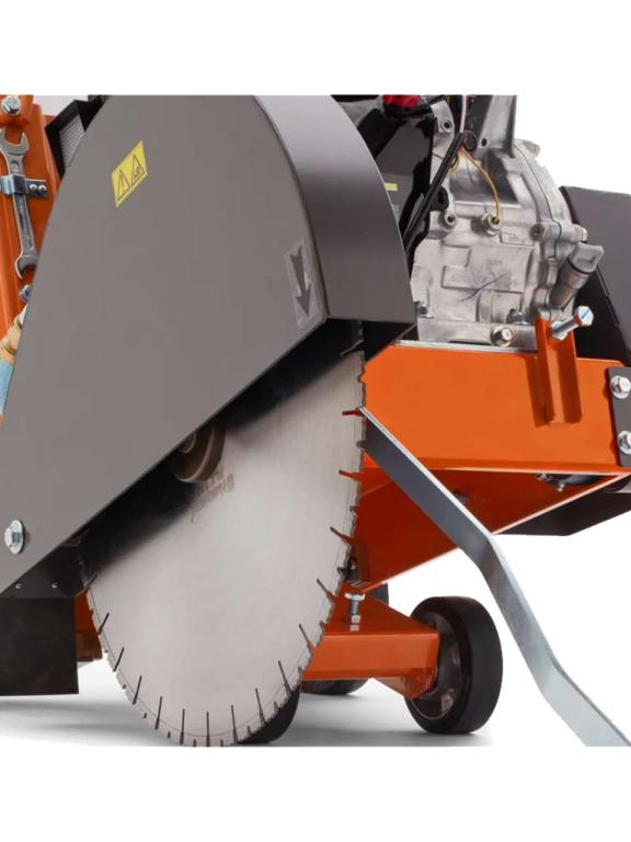 EMM Husqvarna FS400 lv Foto 2