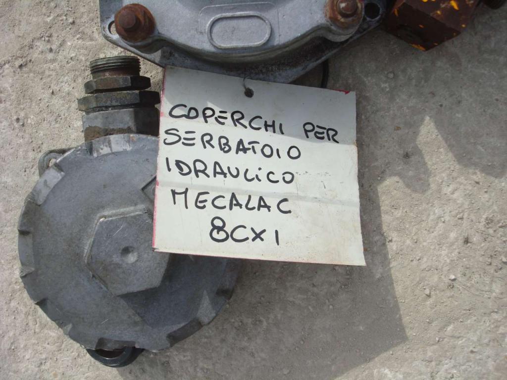 Tapa para per Serbatoio Idraulico Mecalac 8CXI Foto 4
