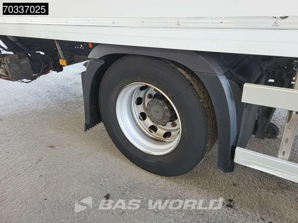 Mercedes-Benz Antos 2124 4X2 2t Tailgate 6-Cylinder Automatic Euro 6 Foto 15