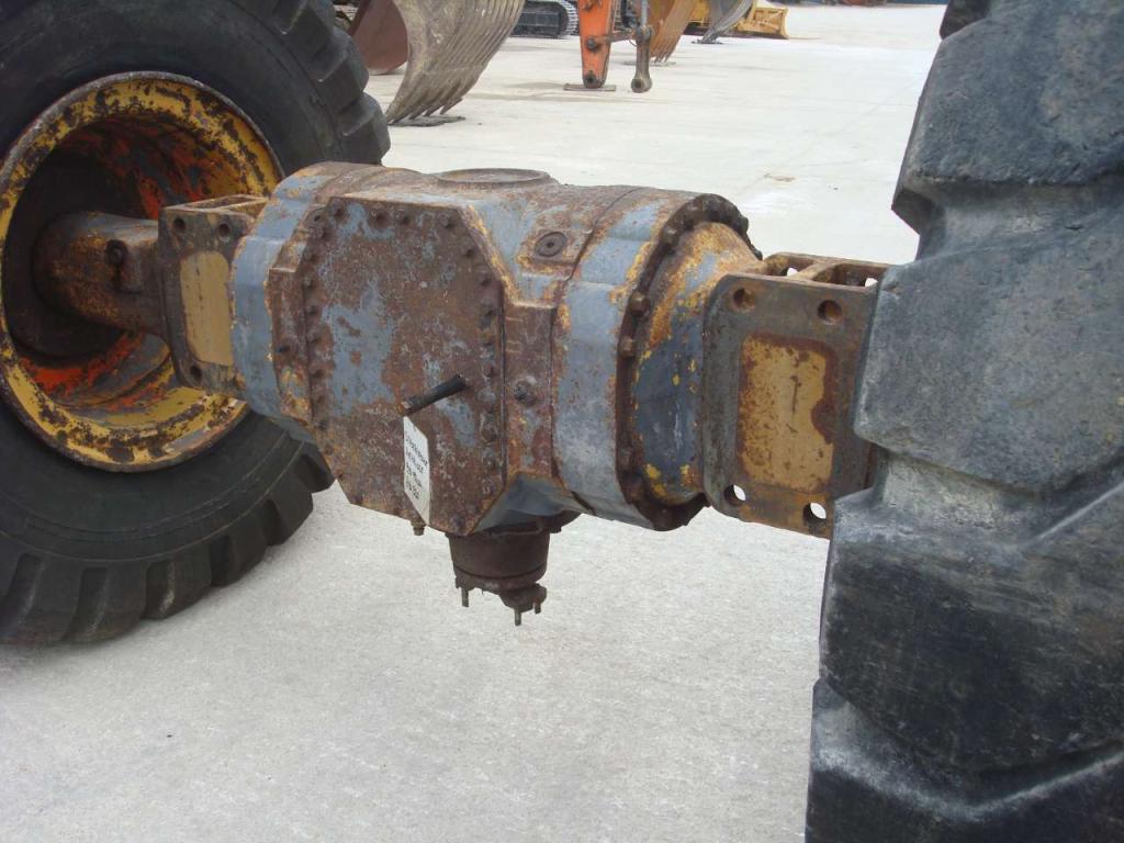 Eje delantero para Hitachi ZW220 Foto 2
