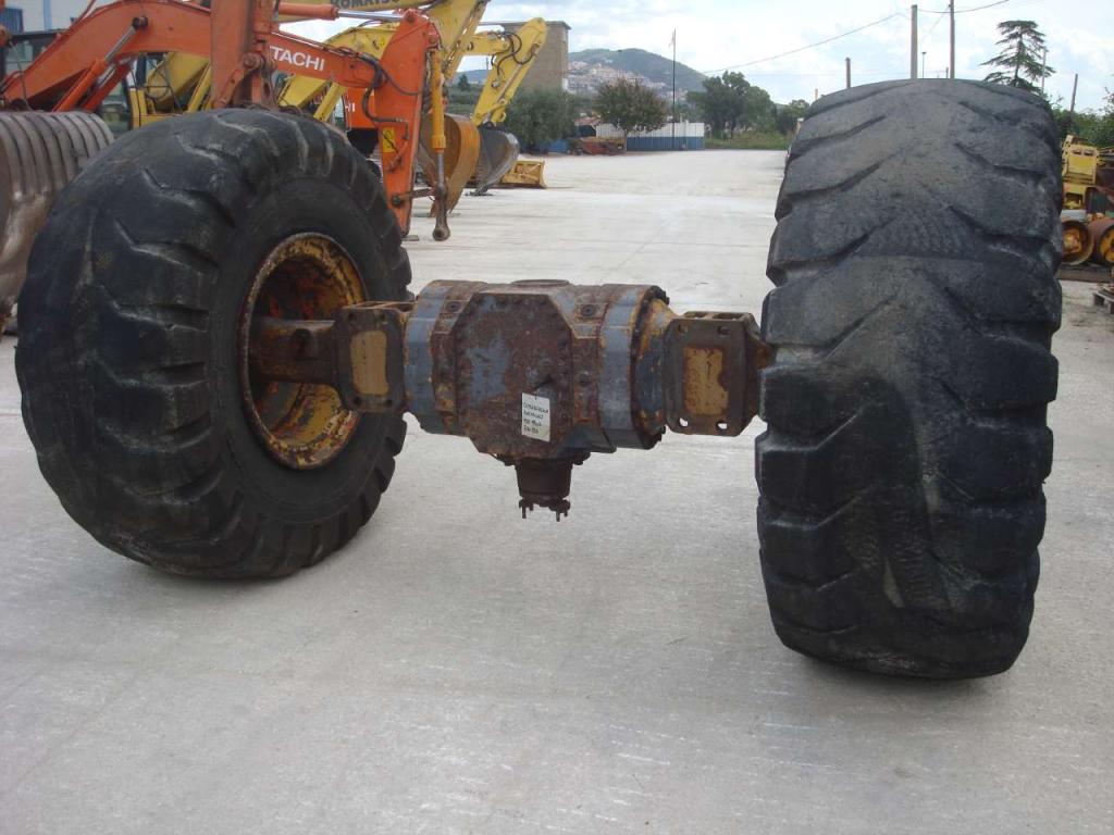Eje delantero para Hitachi ZW220 Foto 4