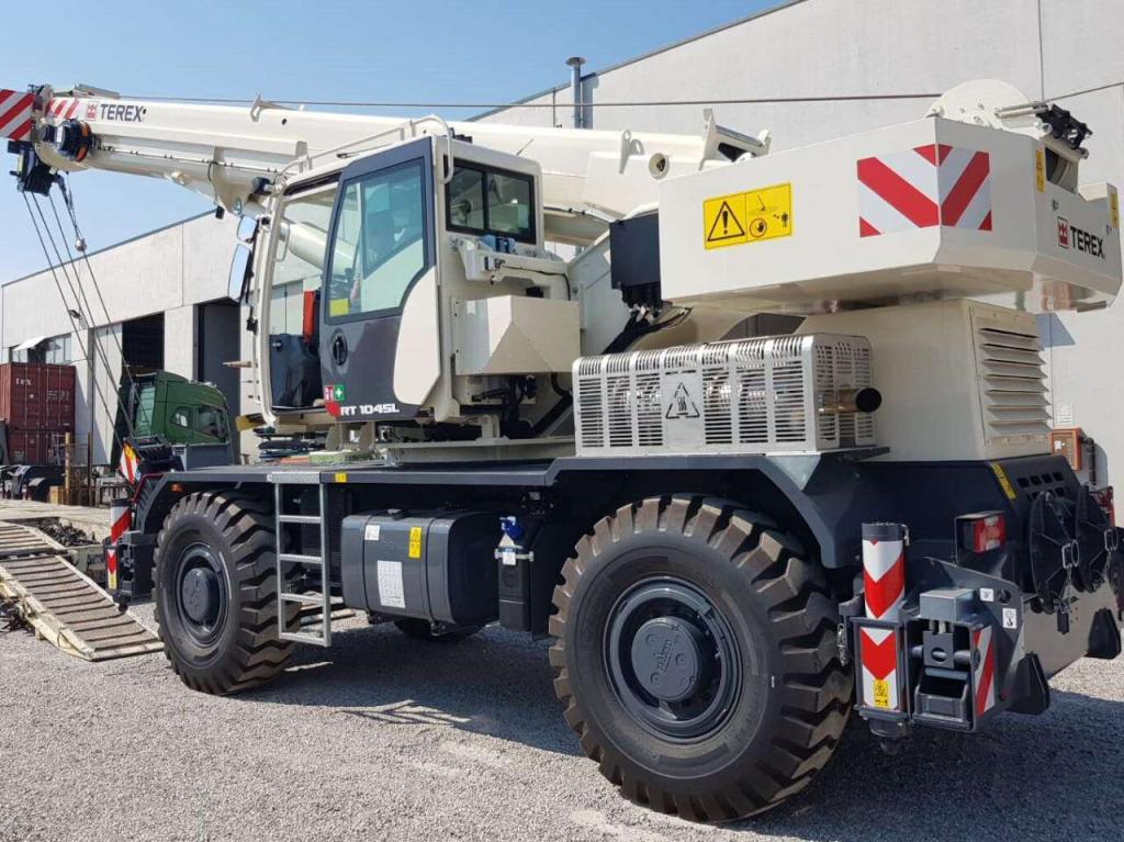 Terex RT1045L Foto 1
