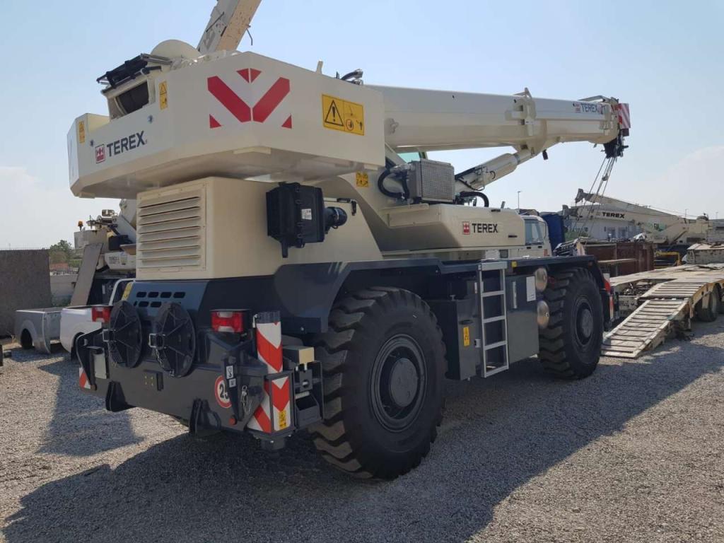 Terex RT1045L Foto 3