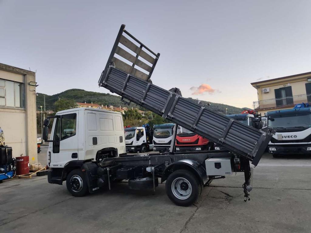 Iveco EUROCARGO 100E18 Foto 19