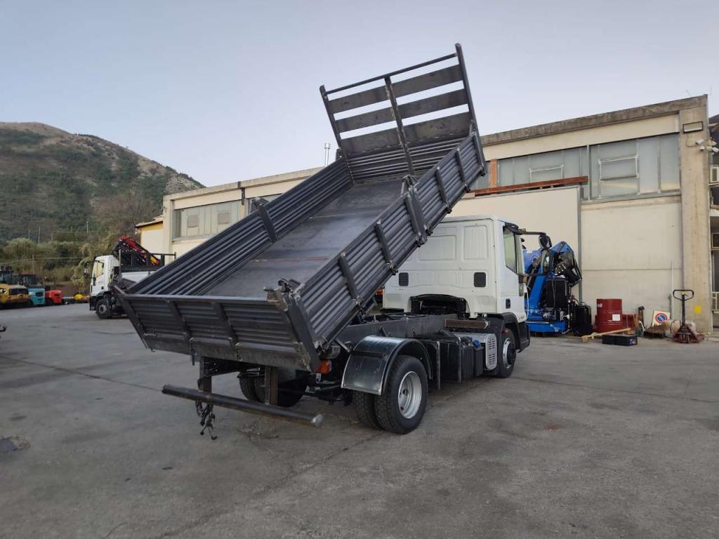Iveco EUROCARGO 100E18 Foto 23