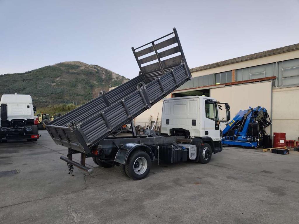 Iveco EUROCARGO 100E18 Foto 25