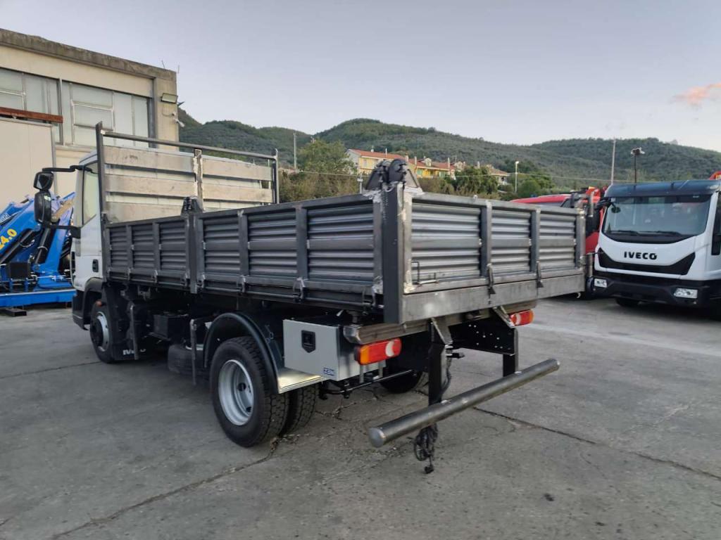 Iveco EUROCARGO 100E18 Foto 3