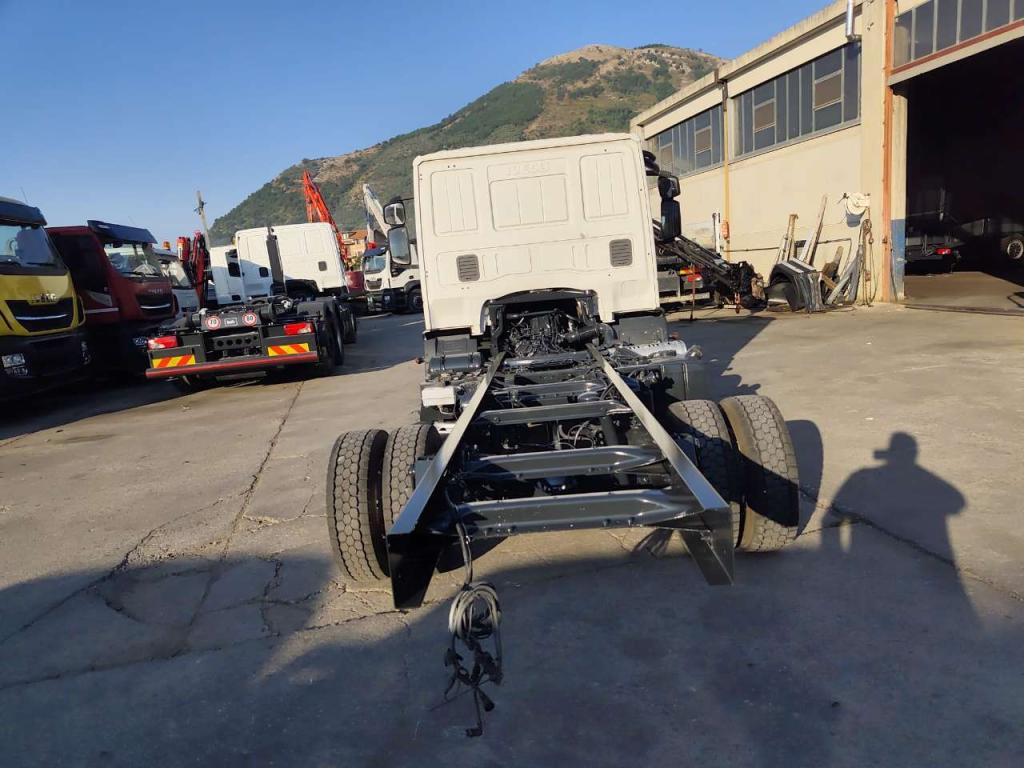 Iveco EUROCARGO 100E18 Foto 17