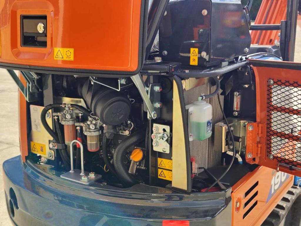 Hitachi ZX 19U-6 YR Foto 8