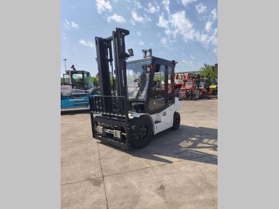 EP Equipment EFL503-HV-6 vendida por Uni.Trucks Srl