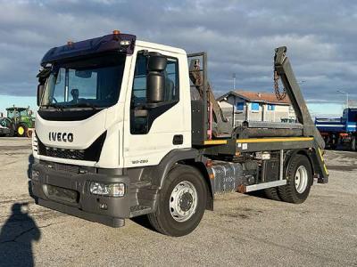 Iveco EUROCARGO 180-280 4x2 vendida por Massucco T. Srl