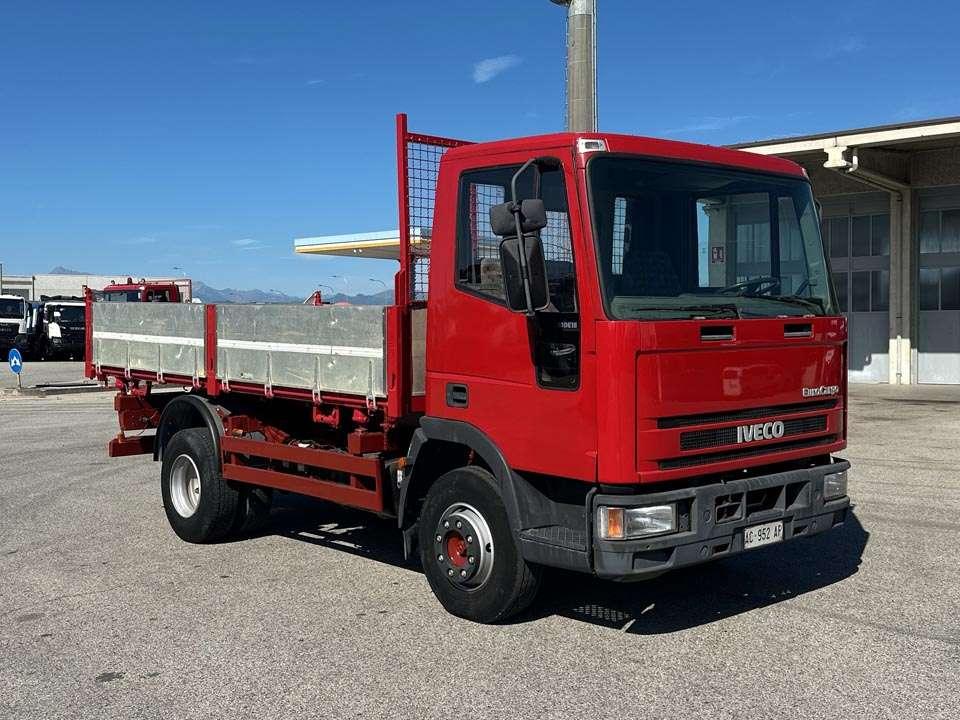 Iveco Eurocargo 100E18 4X2 Foto 19