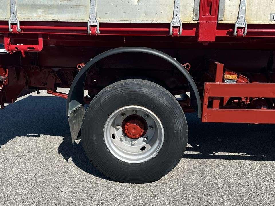 Iveco Eurocargo 100E18 4X2 Foto 4