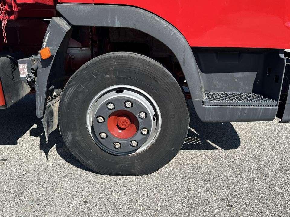 Iveco Eurocargo 100E18 4X2 Foto 7