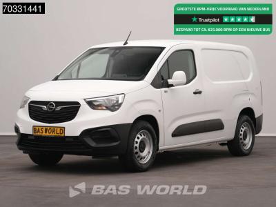 Opel Combo 102pk L2 XL Airco Cruise Navi Trekhaak L2H1 Airco Trekhaak Cruise control vendida por BAS World B.V.
