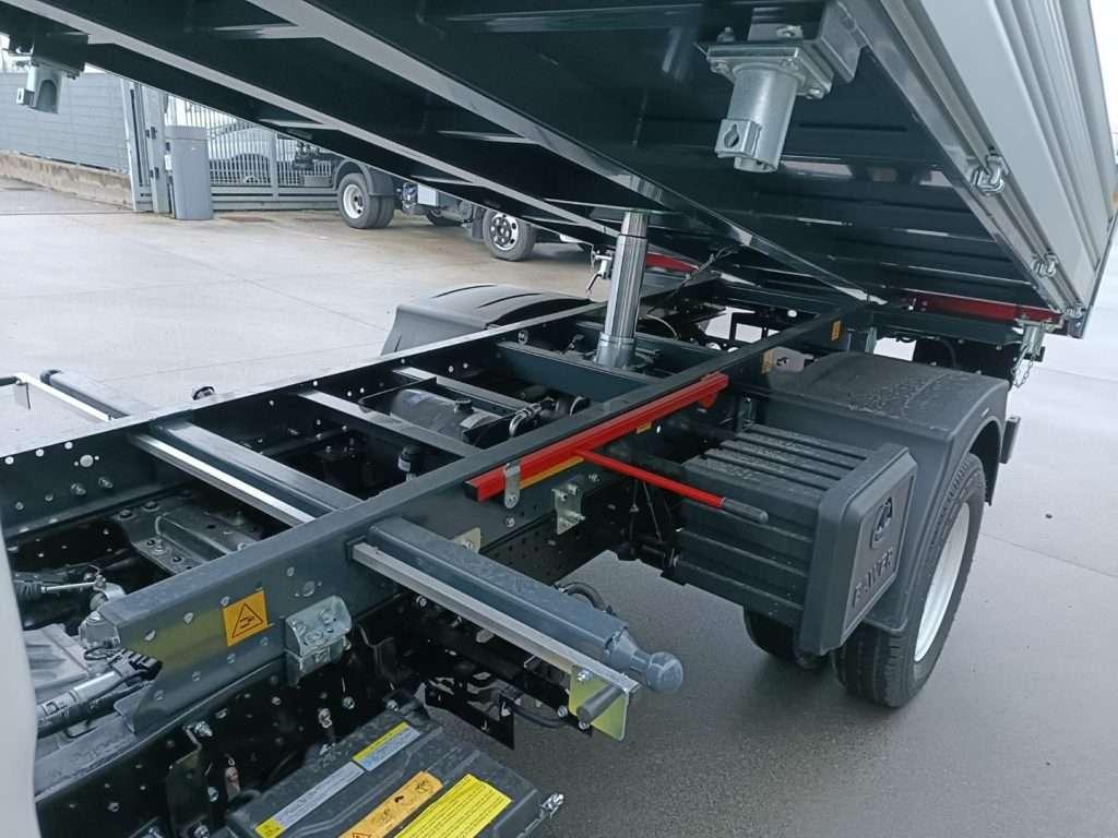 Isuzu M27  GENERATION 2 3000 cc CASSONE RIBALTABILE Foto 8