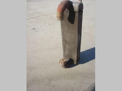 Radiador intercooler para Hitachi ZW 220 vendida por OLM 90 Srl