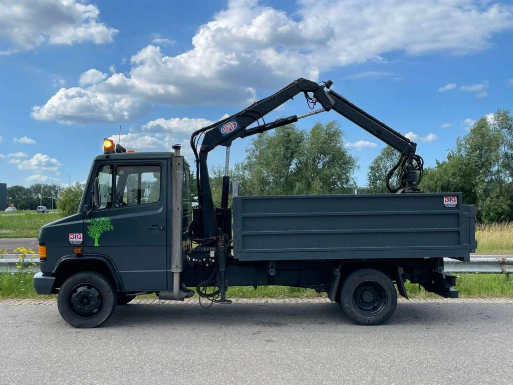 Mercedes-Benz 4x2 809D Foto 6