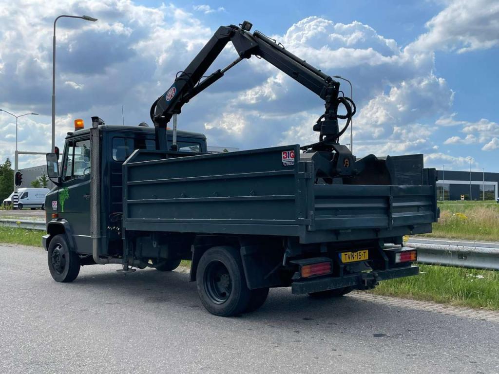 Mercedes-Benz 4x2 809D Foto 7