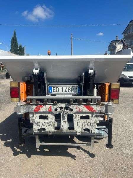 Isuzu Elf Foto 4
