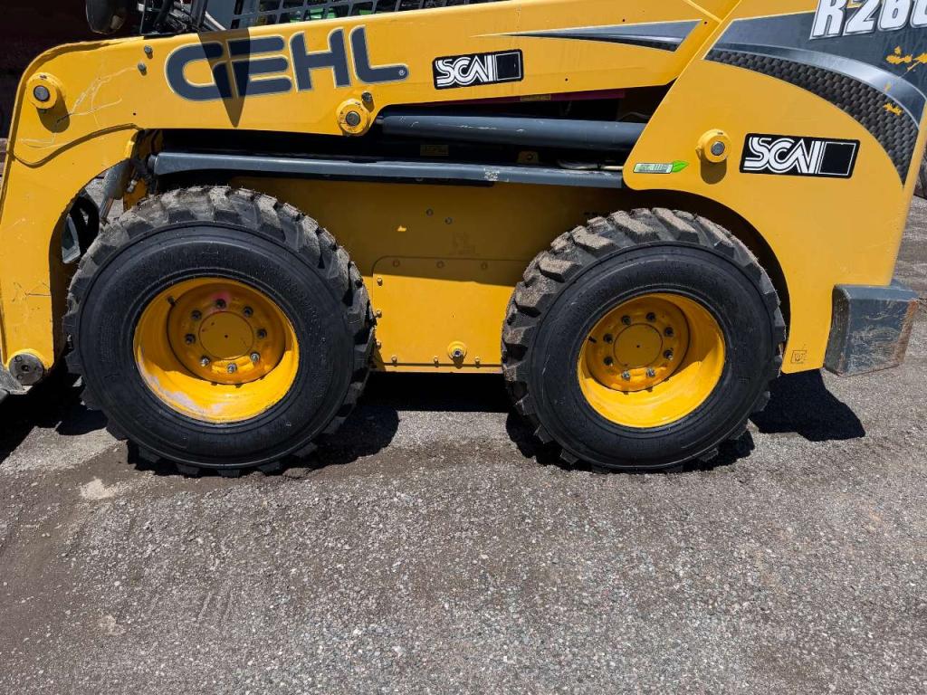 Gehl R260 Foto 2