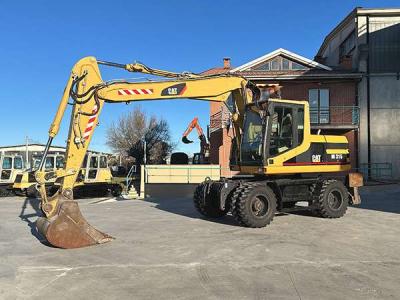 Caterpillar M315 vendida por Massucco T. Srl