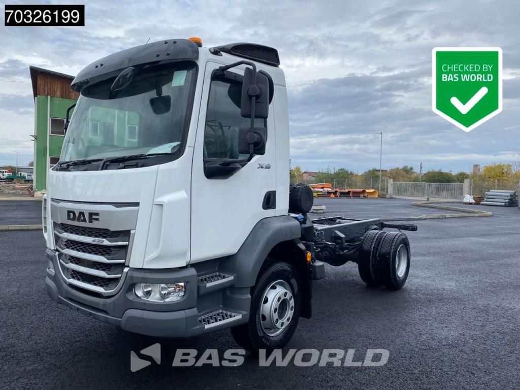 Daf XB 230 4X2 Foto 1