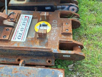 S2 for 25-32 ton excavators Attachment plate vendida por Balavto