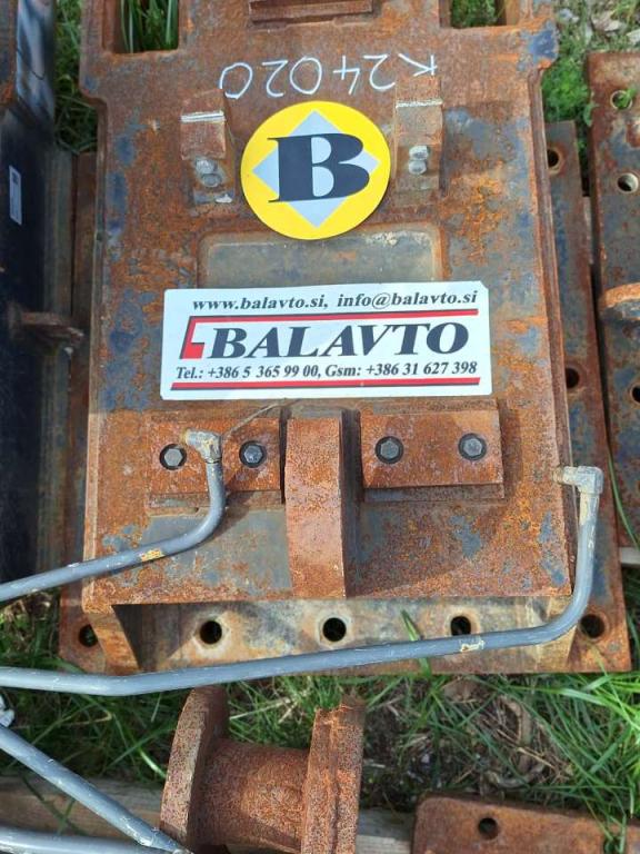 S2 for 25-32 ton excavators Attachment plate Foto 2