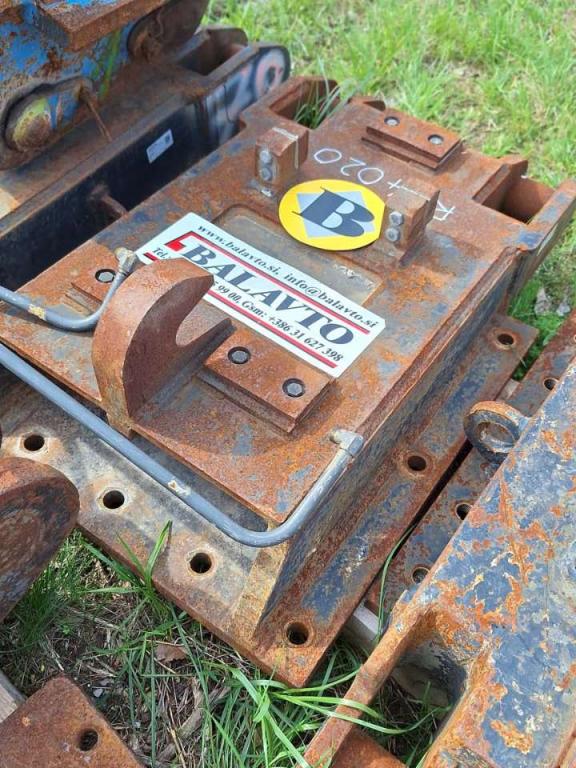 S2 for 25-32 ton excavators Attachment plate Foto 3