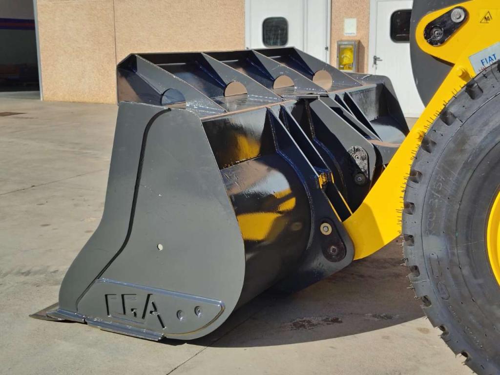 New Holland W 170B Foto 18
