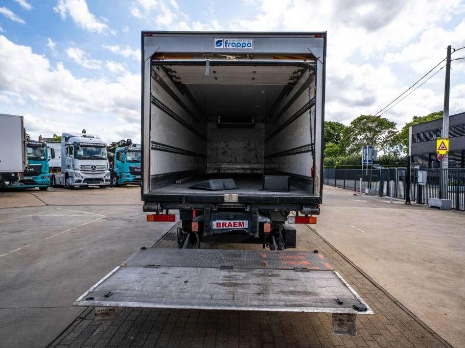 Mercedes-Benz AXOR 1829-MP3+ CARRIER Foto 7