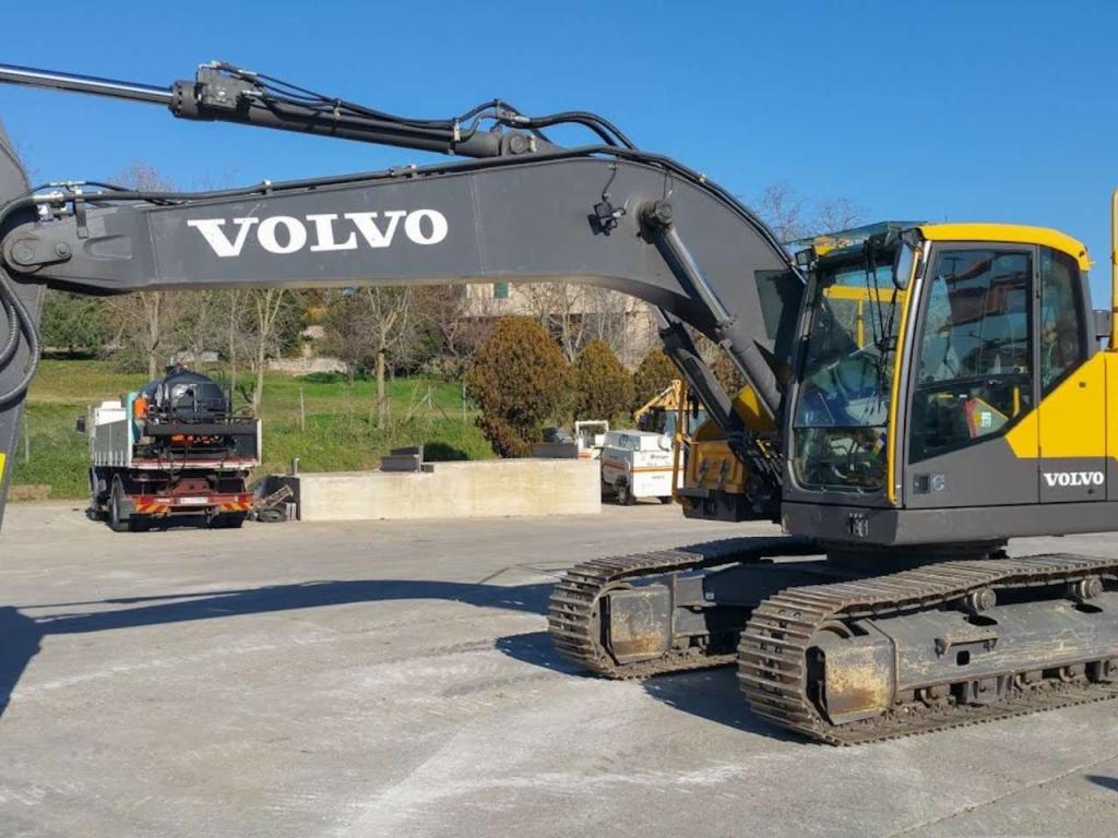 Volvo EC220ENL Foto 1