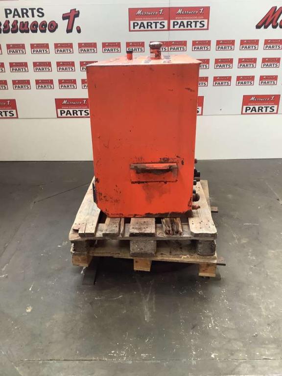 Depósito para gasóleo para Kalmar LMV 12-600 Foto 2