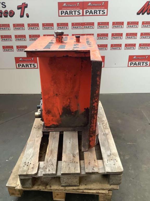 Depósito para gasóleo para Kalmar LMV 12-600 Foto 4