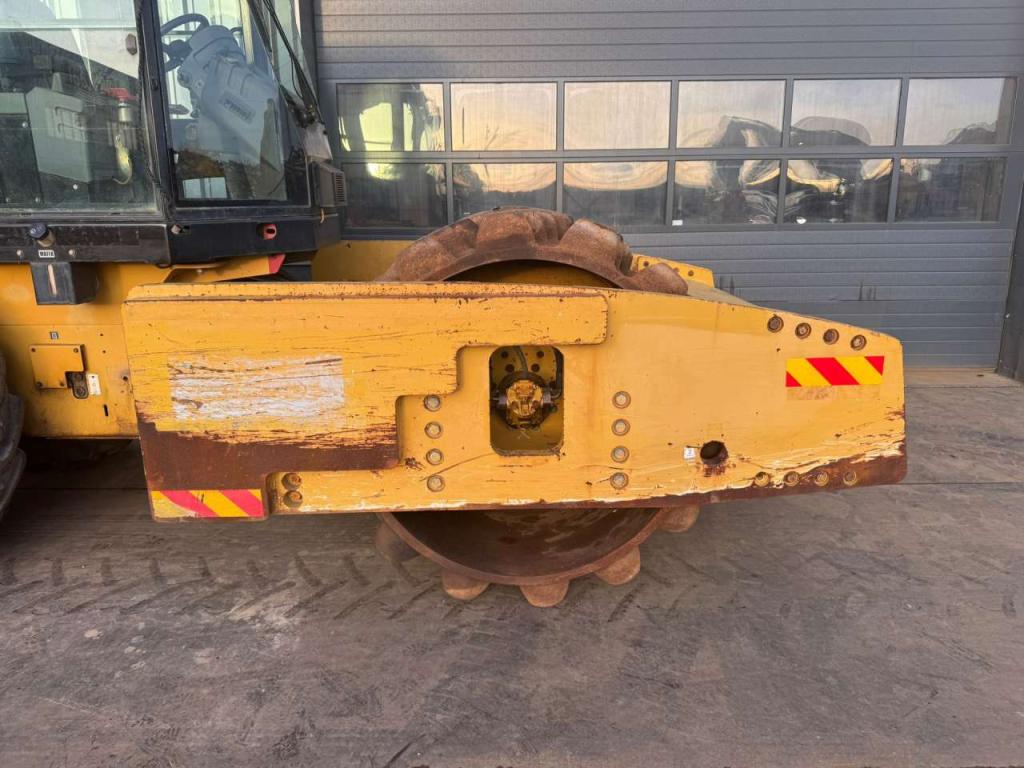 Caterpillar CP76 (19t) Foto 7