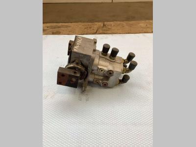 Válvula de avance para Hitachi ZX135US vendida por Massucco T. Srl Area Ricambi