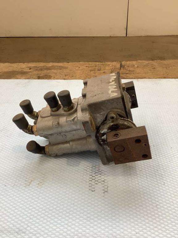 Válvula de avance para Hitachi ZX135US Foto 3