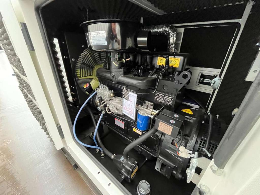 Giga Power LT-W30GF 37.5 kVA silent generator Foto 13