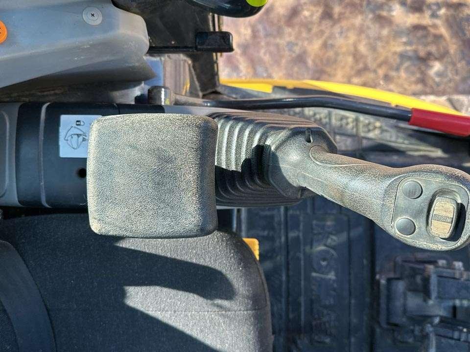 Komatsu PC80MR-5E Foto 16