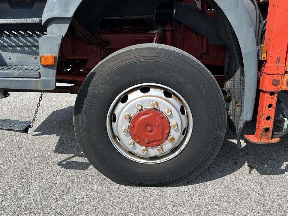 Iveco EUROTRAKKER MP190E30 4X4 Foto 7