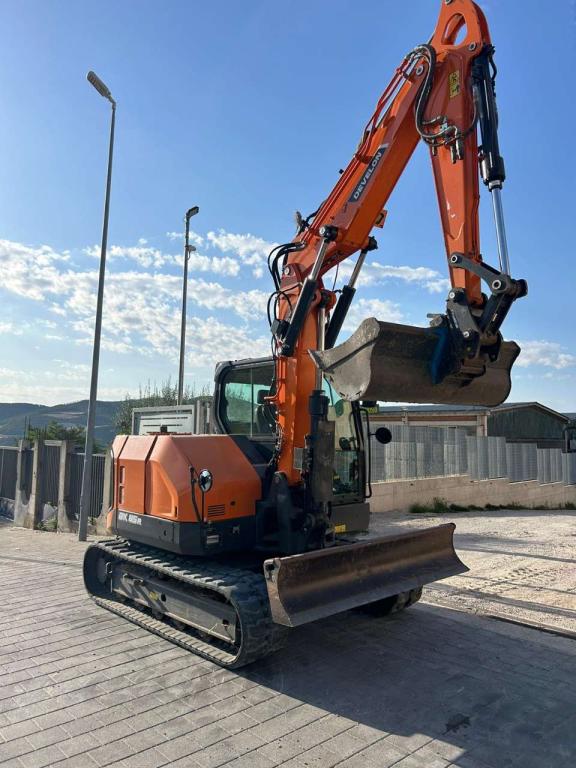 Develon DX85R-7 Foto 7