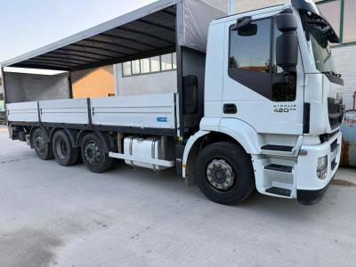 Iveco 420 vendida por Commerciale Adriatica Srl
